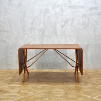 Hans J. Wegner AT304 Dining Table