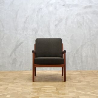 Ole Wanscher Model 169 Mahogany