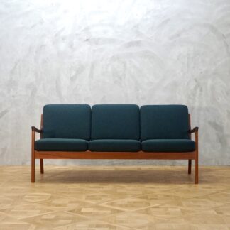 Ole Wanscher Sofa Mahogany