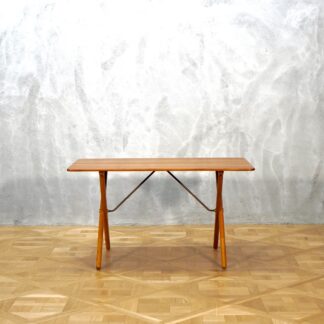 Hans J. Wegner AT-308 Coffee Table