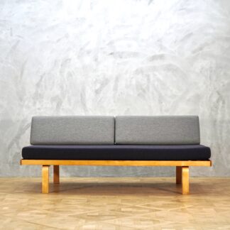 Alvar Aalto Daybed