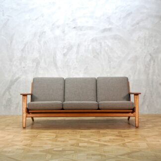 Hans J. Wegner GE290 3 Seater Oak