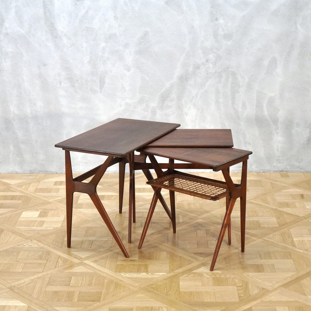 Johannes Andersen Nesting Table - MOTO FURNITURE 北欧家具