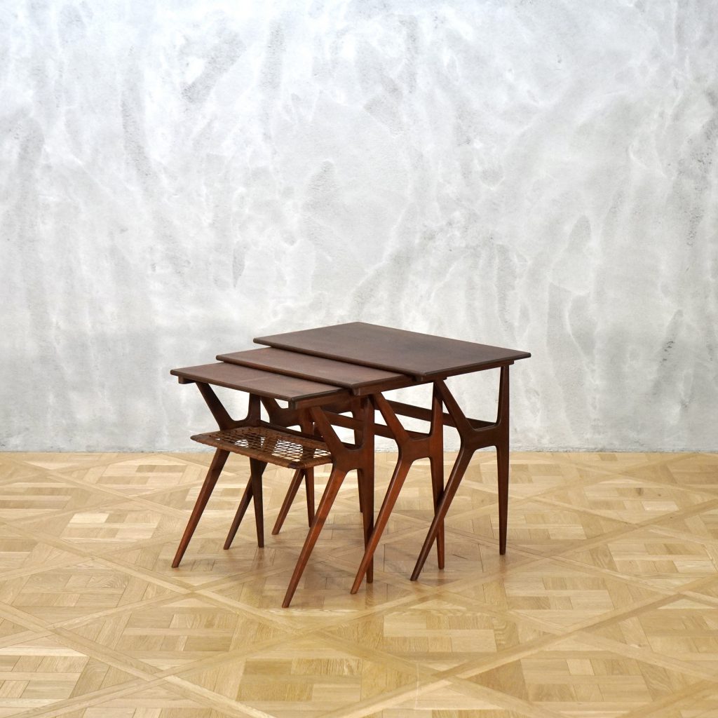 Johannes Andersen Nesting Table - MOTO FURNITURE 北欧家具