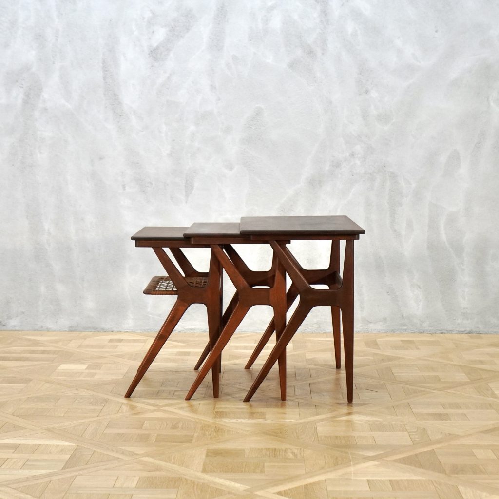 Johannes Andersen Nesting Table - MOTO FURNITURE 北欧家具