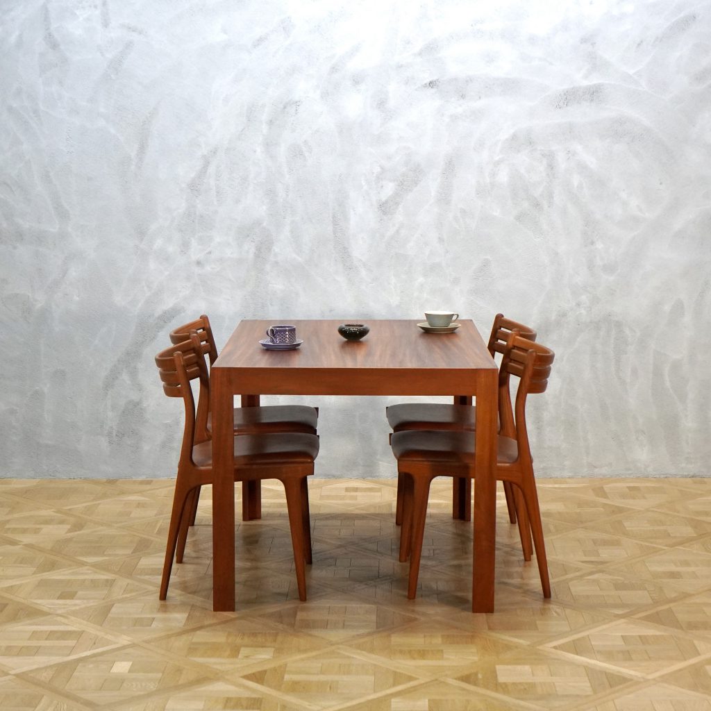 Rud Thygesen & Johnny Sorensen Table Mahogany - MOTO FURNITURE