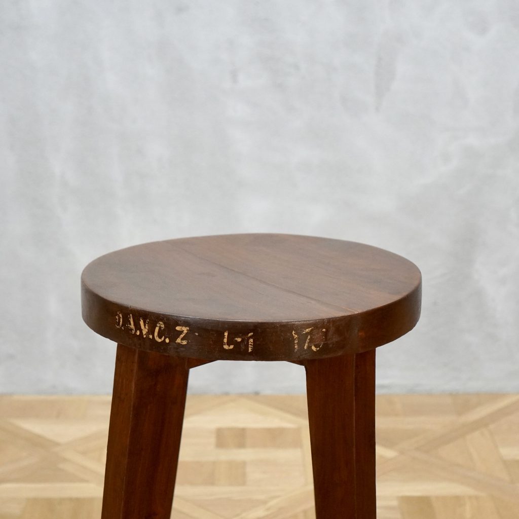 Pierre Jeanneret Stool - MOTO FURNITURE 北欧家具 ウェグナー