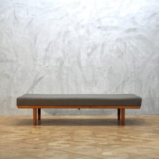Hans J. Wegner GE19 Daybed Oak