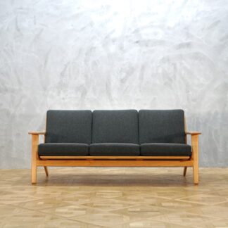 Hans J. Wegner GE290 3 Seater Beech