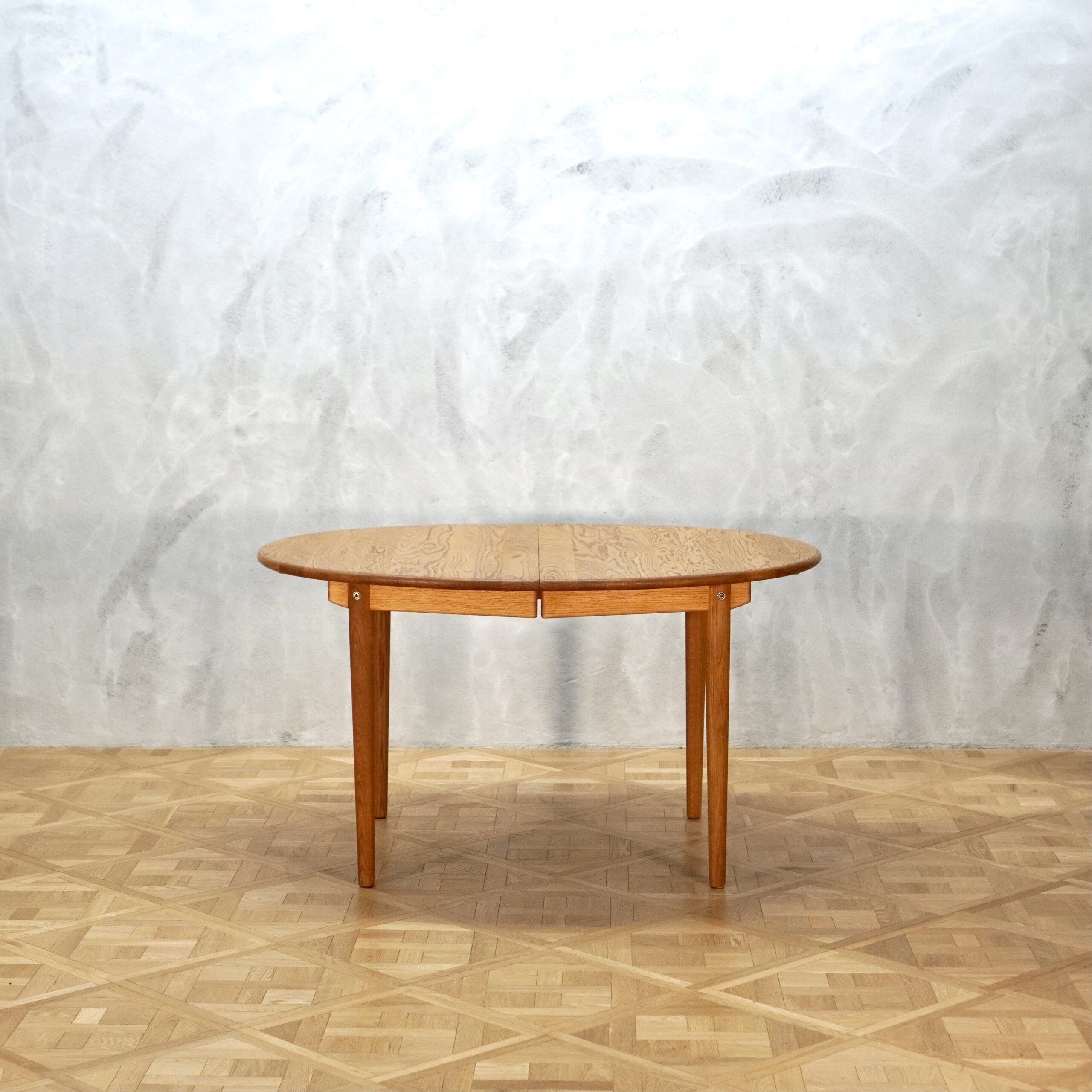 Hans J. Wegner Dining Table CH337 Oak - MOTO FURNITURE 北欧家具