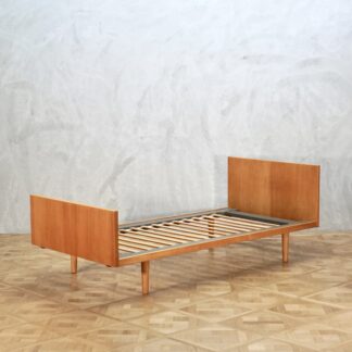 Hans J. Wegner GETAMA Bed Frame Oak