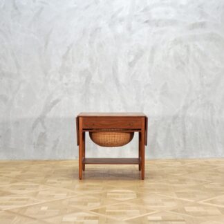 Hans J. Wegner Sewing table AT33 Teak