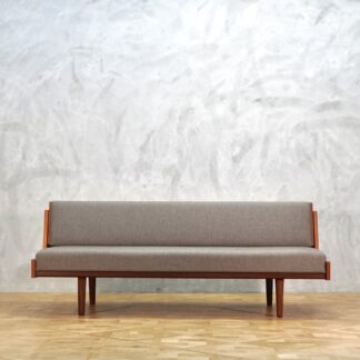 Hans J. Wegner GE6 Daybed Teak
