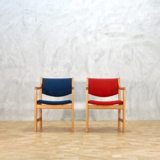 Hans J. Wegner Arm Chair Oak