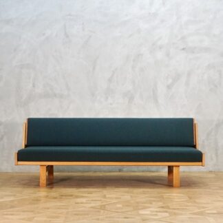 Hans J. Wegner GE258 Daybed Oak