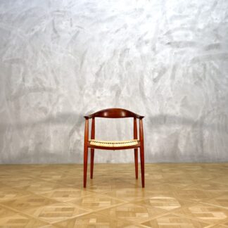 Hans J. Wegner The Chair JH501 Teak
