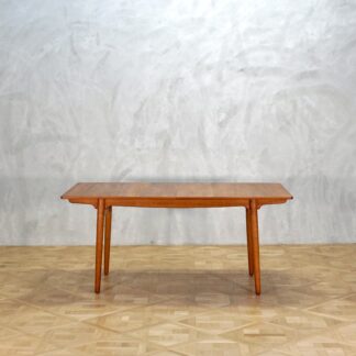 Hans J. Wegner AT310 Dining Table