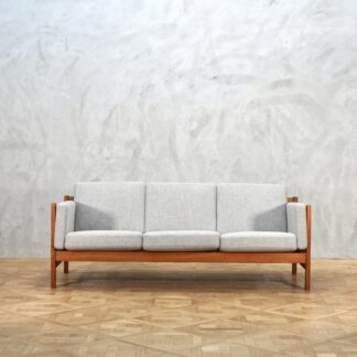 Børge Mogensen model 2342 Sofa Oak