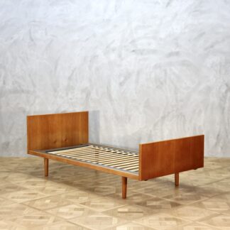 Hans J. Wegner GETAMA Bed Frame Oak