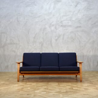 Hans J. Wegner GE290 Sofa Oak