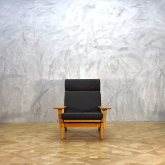 Hans J. Wegner GE375 Oak