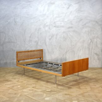 Hans J. Wegner GETAMA Bed Frame Oak