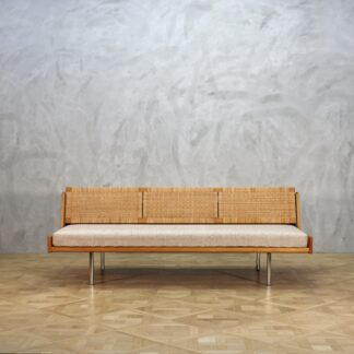 Hans J. Wegner GE7 Daybed Oak & Cane