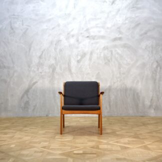 Ole Wanscher PJ112 Mahogany