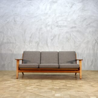 Hans J. Wegner GE290 Sofa Oak