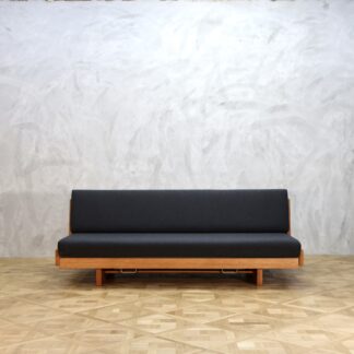 Hans J. Wegner GE77 DoubleDaybed Oak