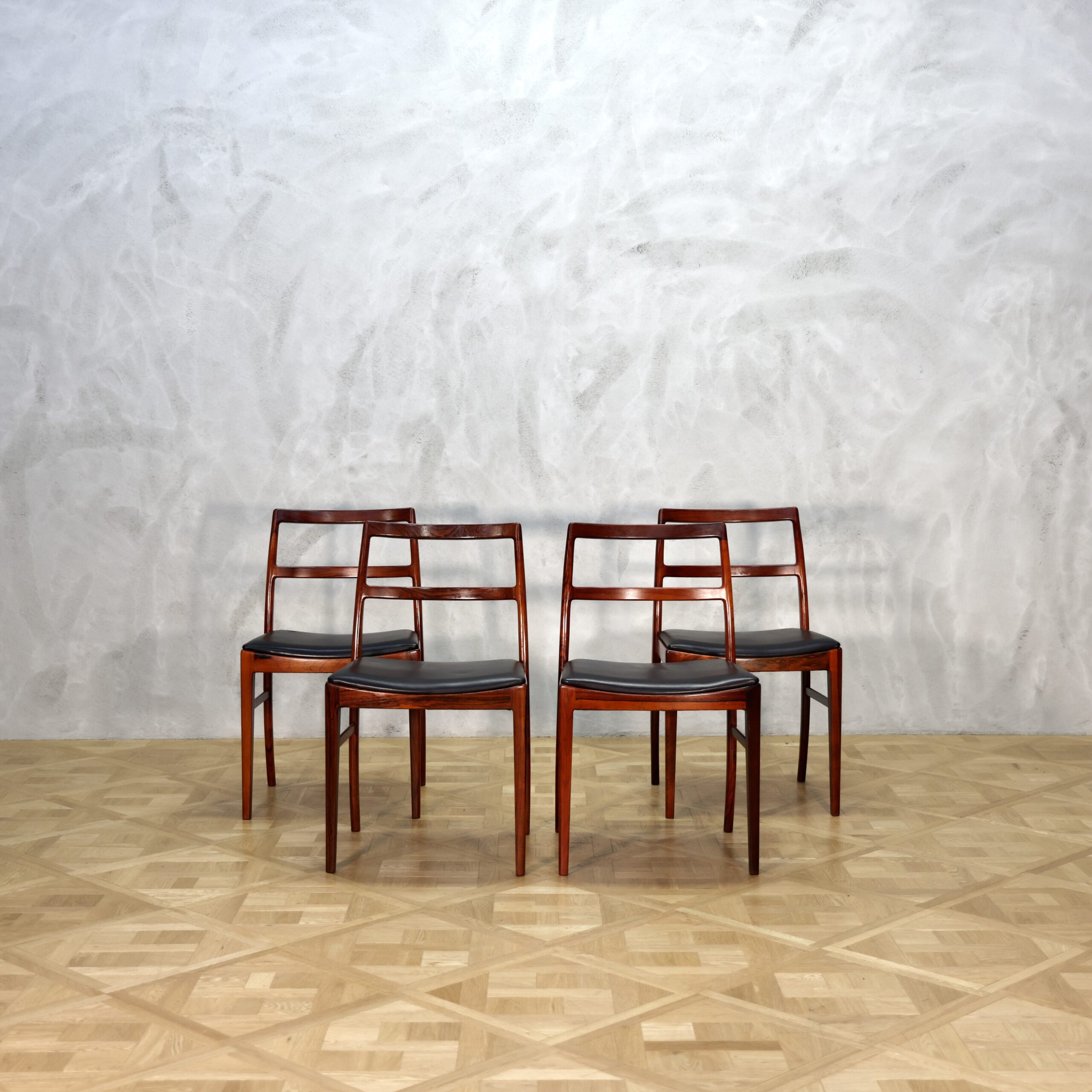 Arne Vodder Model 430 Rosewood - MOTO FURNITURE 北欧家具