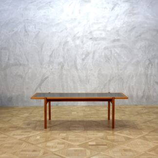 Hans J. Wegner JH575 Coffee Table Teak
