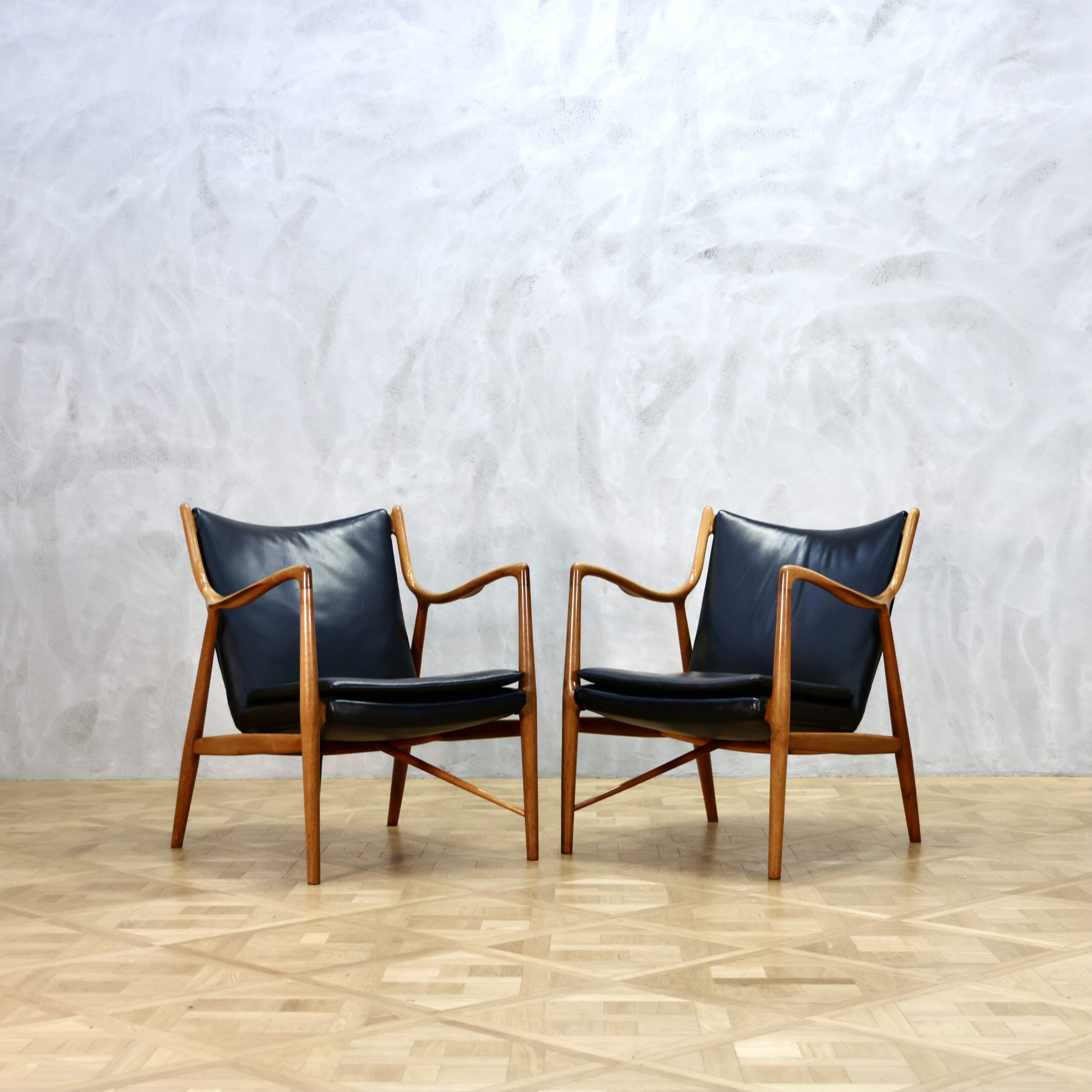 Finn Juhl NV45 Walnut - MOTO FURNITURE 北欧家具 ウェグナー