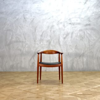 Hans J. Wegner JH 503 Mahogany