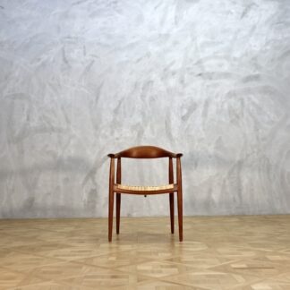 Hans J. Wegner The Chair JH501 Oak