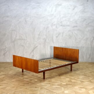 Hans J. Wegner GETAMA Bed Frame Teak