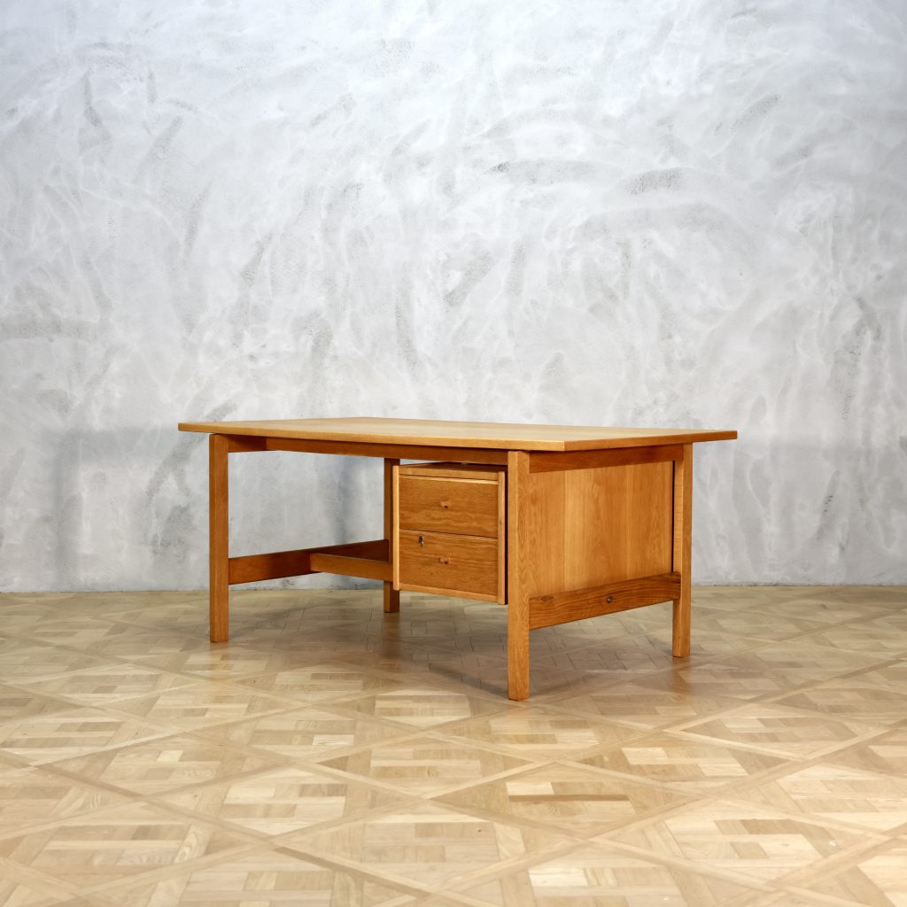 Hans J. Wegner GE156 Desk GETAMA - MOTO FURNITURE 北欧家具