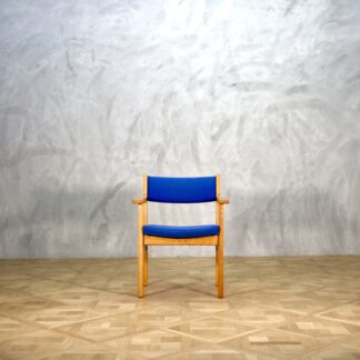 Hans J. Wegner Conference Arm Chair