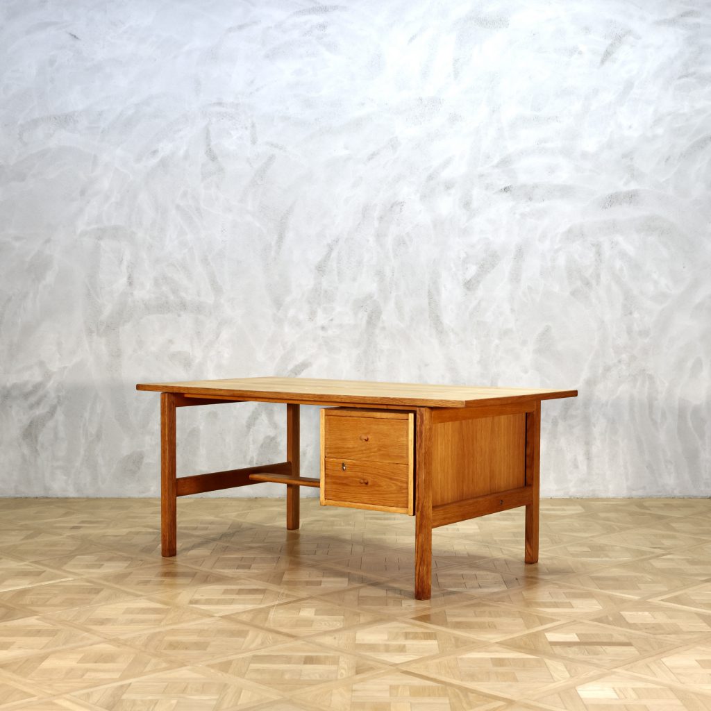 Hans J. Wegner GE156 Desk GETAMA - MOTO FURNITURE 北欧家具