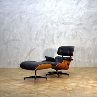 Eames Lounge Chair & Ottoman Herman Miller