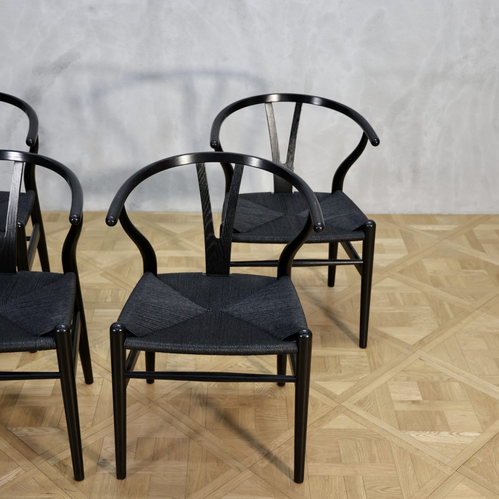 Hans J. Wegner CH24 Y Chair Black Oak - MOTO FURNITURE 北欧家具
