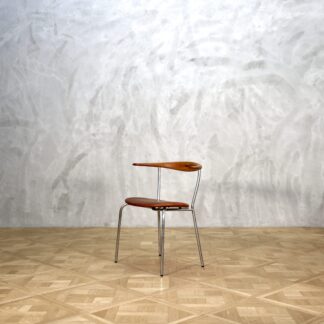 Hans J. Wegner JH701 Oak