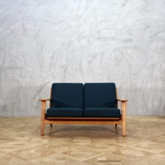 Hans J. Wegner GE290 Oak 2 Seater