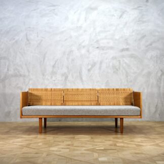 Hans J. Wegner GE7 Daybed Oak & Cane