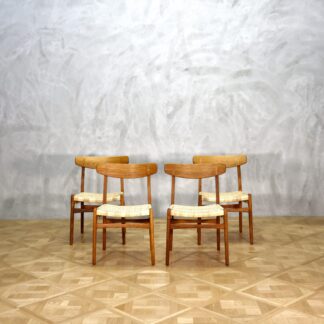 Hans J. Wegner CH23 Oak Ratan