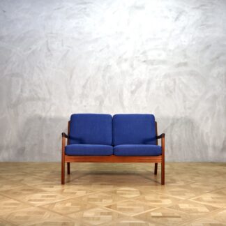 Ole Wanscher Model 169 Mahogany 2P