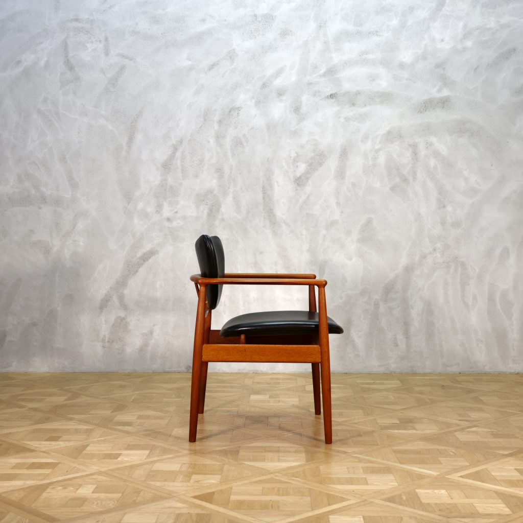 Finn Juhl NV48 Teak - MOTO FURNITURE 北欧家具 ウェグナー フィンユール
