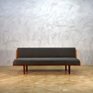 Hans J. Wegner GE6 Daybed Teak