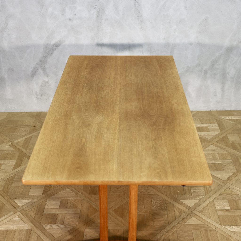 Borge Mogensen C18 Shaker Table Oak - MOTO FURNITURE 北欧家具 Borge Mogensen C18 Shaker Table Oak - MOTO FURNITURE 北欧家具