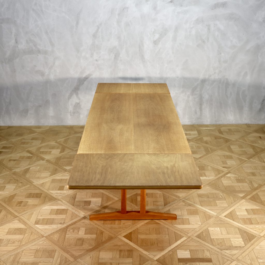 Borge Mogensen C18 Shaker Table Oak - MOTO FURNITURE 北欧家具 Borge Mogensen C18 Shaker Table Oak - MOTO FURNITURE 北欧家具
